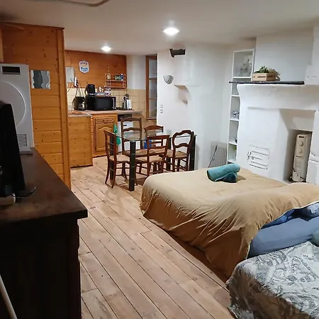 Bed & Breakfast L'hypercentre Loft Atypique Et Historique 5 Pers Cathedrale 3*